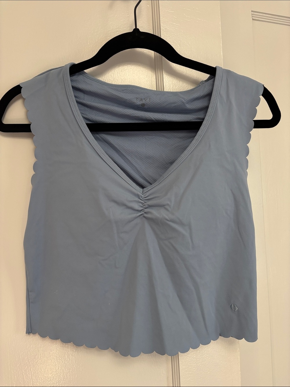 NEVER WORN Tavi Light Blue V-Neck Scallop Hem Athletic Tank